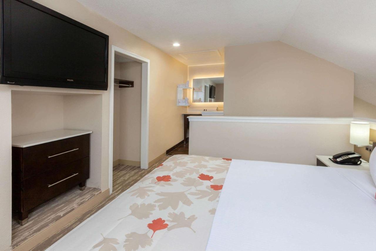Hawthorn Suites By Wyndham Detroit Southfield Eksteriør bilde