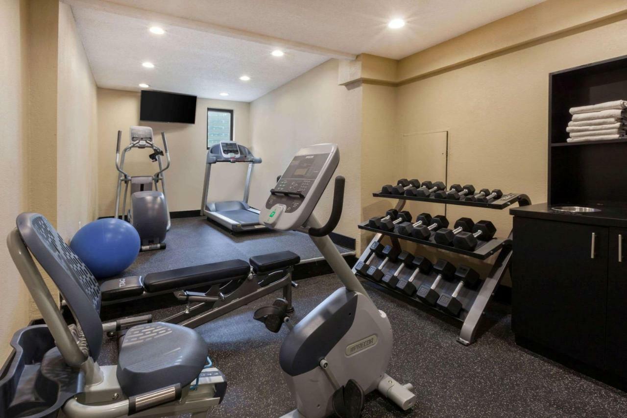 Hawthorn Suites By Wyndham Detroit Southfield Eksteriør bilde
